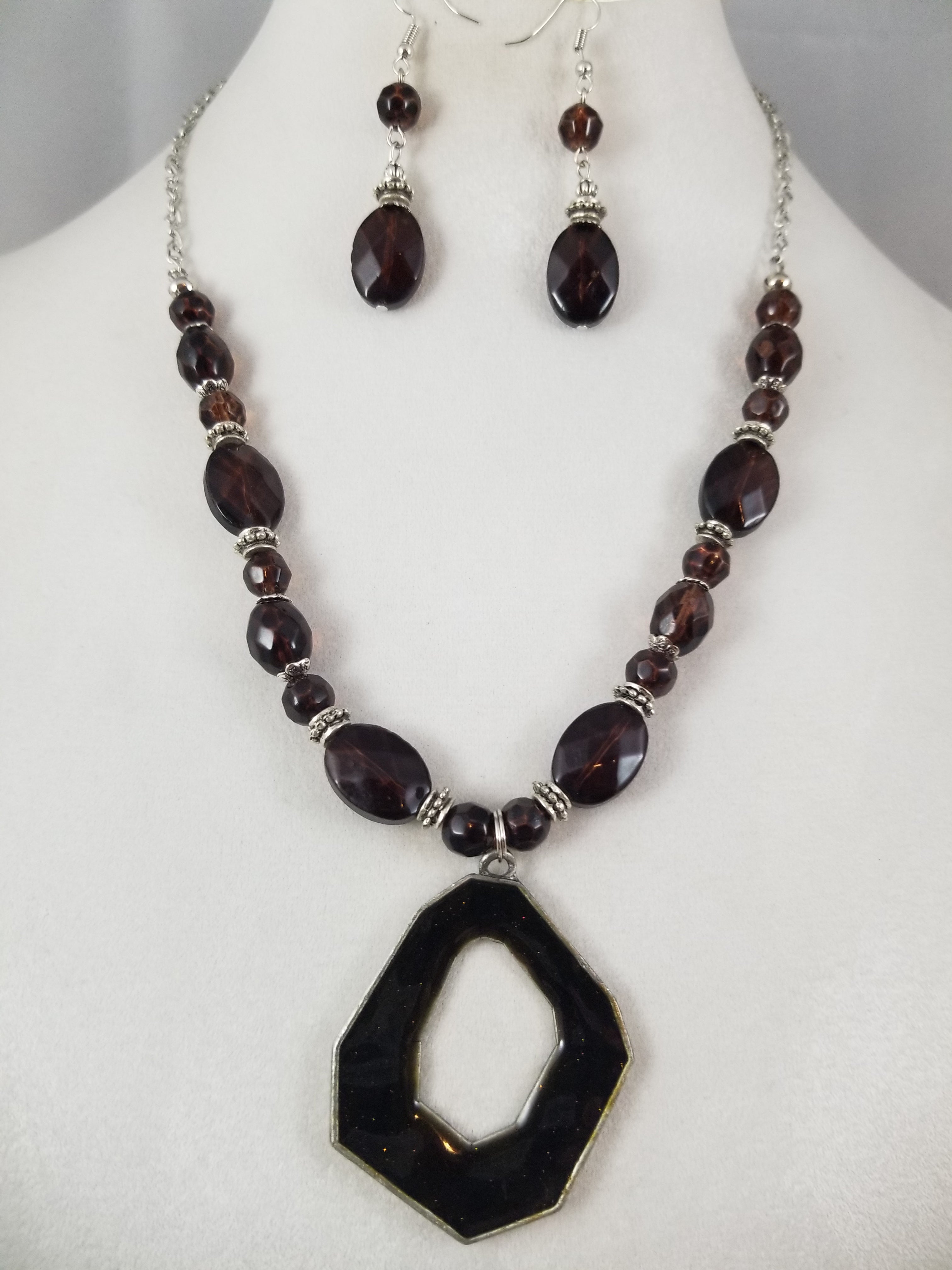 Root Beer Necklace with Earrings