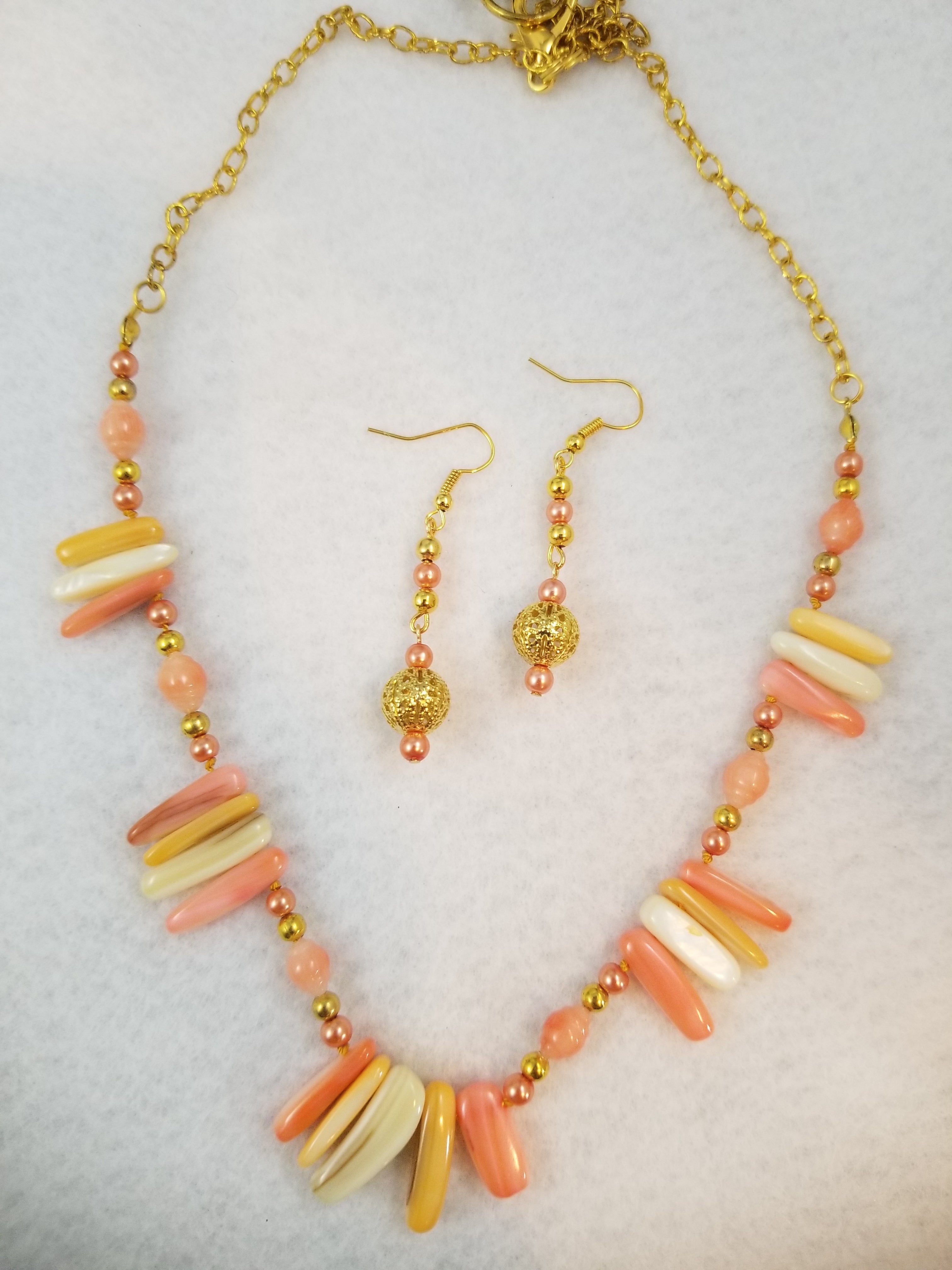 Summer Peach Necklace with Earrings